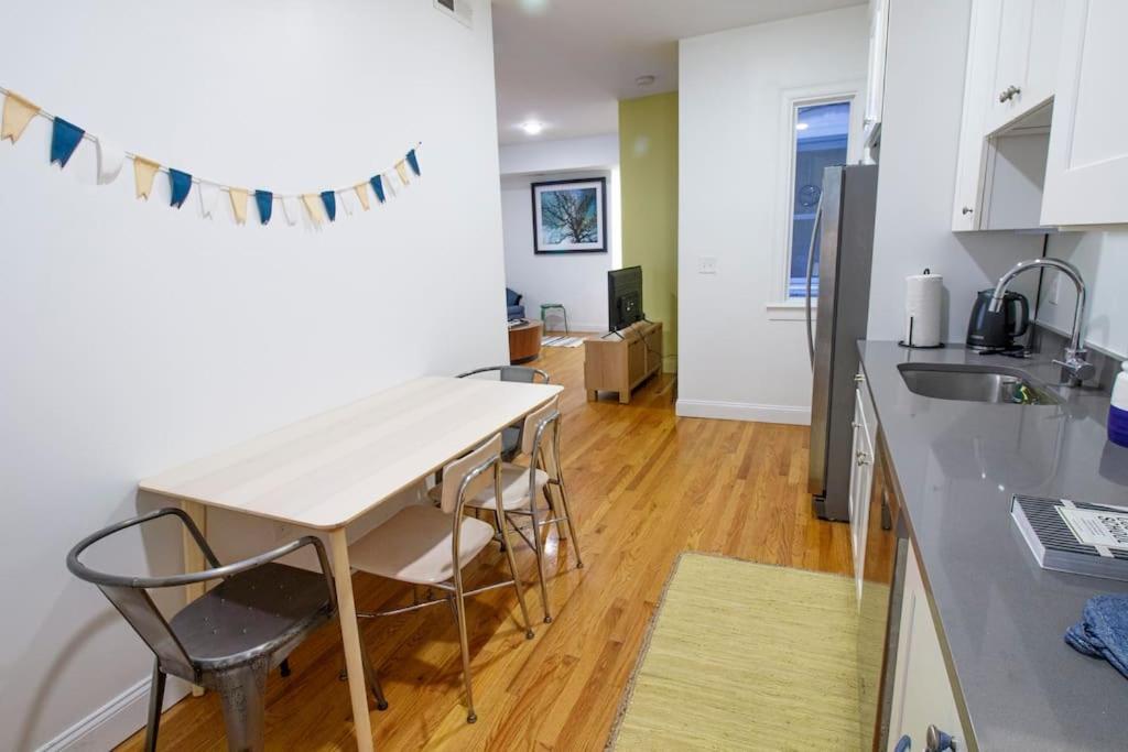 4Br 1,5Bh Sunny Apt In Roxbury Apartment Boston Bilik gambar